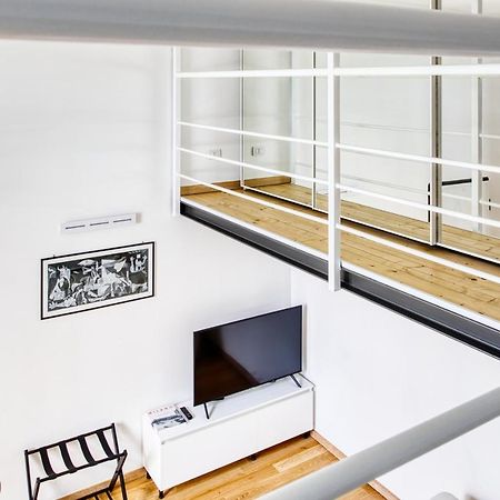 Joivy Charismatic 1-Bed Flat With Parking Apartment มิลาน ภายนอก รูปภาพ